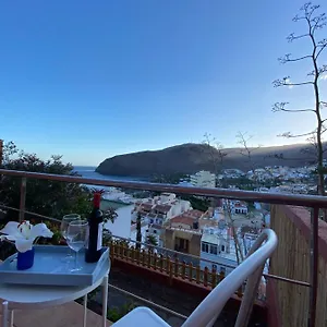 https://casa-san-sebastian-de-la-gomera.in-canary-islands.com
