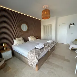  Apartment Amazing Frontline Sea Views Castillo Del Vigia