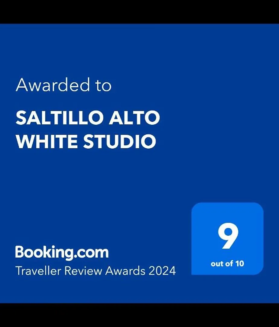 Saltillo Alto White Studio Torremolinos 0*,